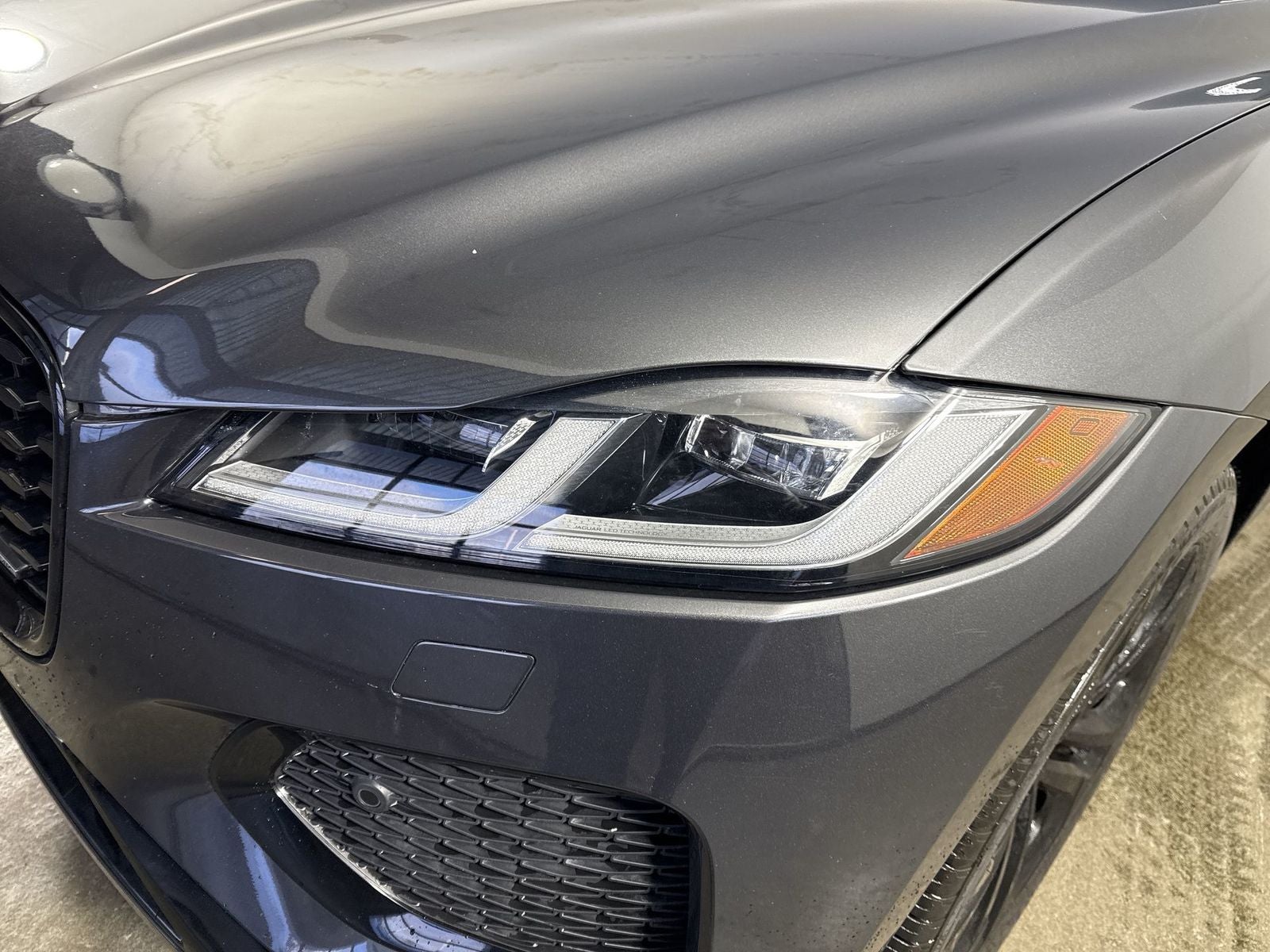 2024 Jaguar F-PACE R-Dynamic S