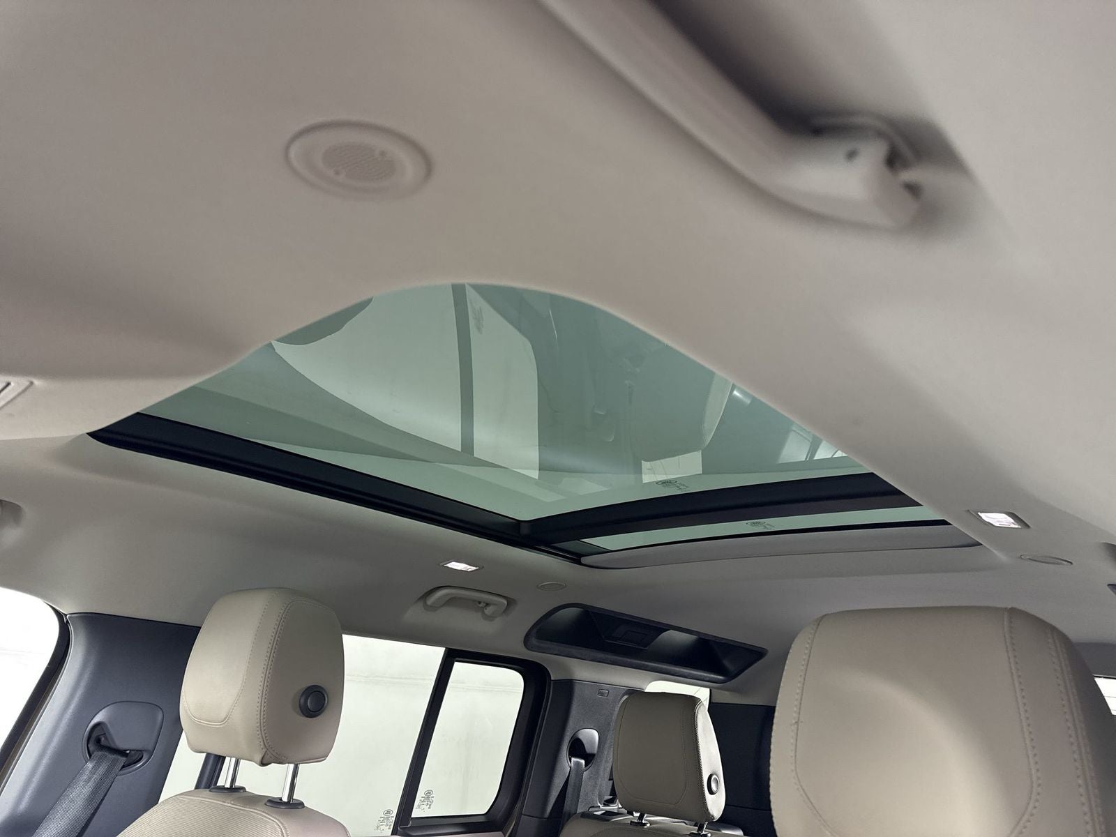 2021 Land Rover Defender 110 SE