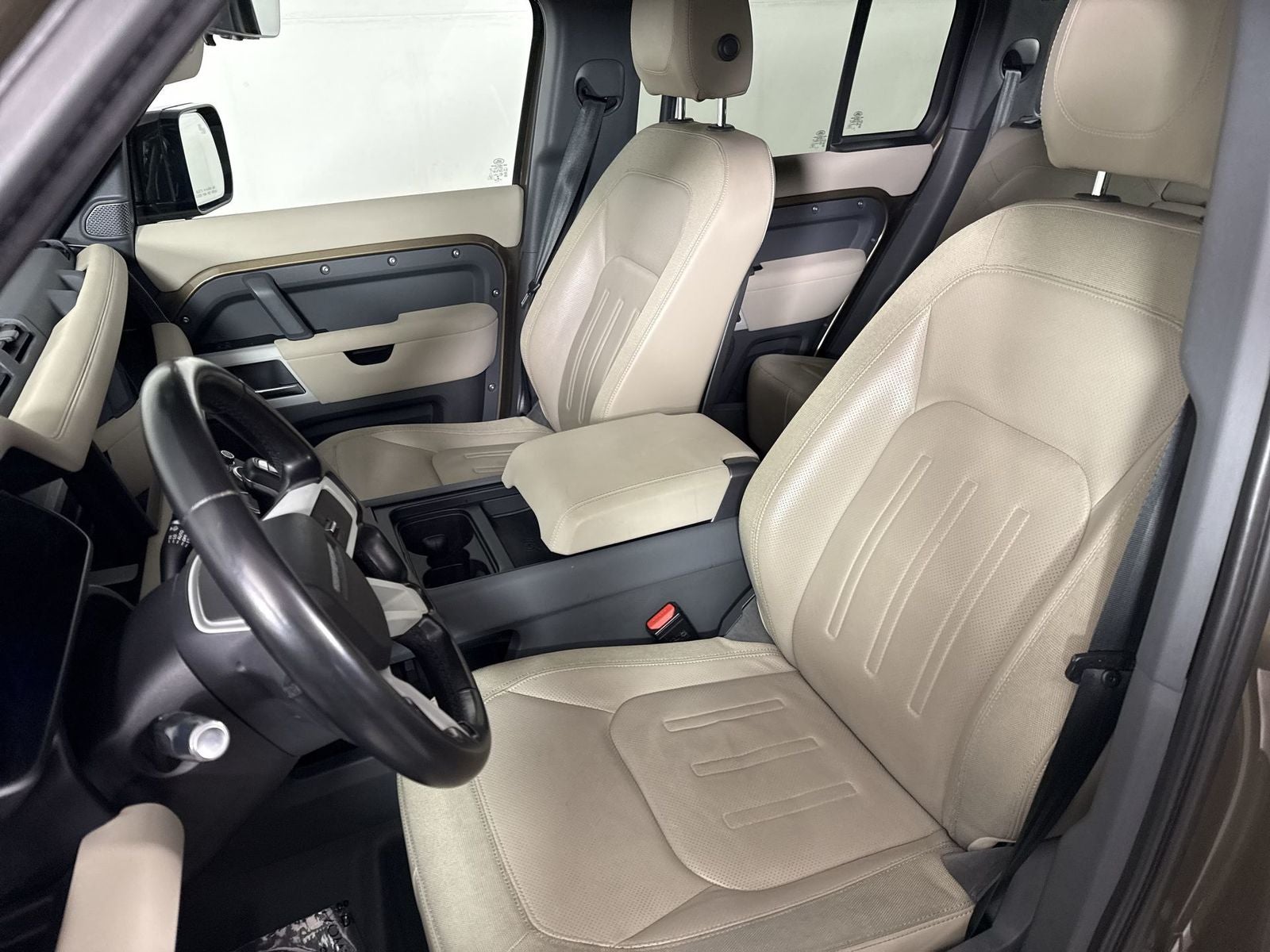 2021 Land Rover Defender 110 SE