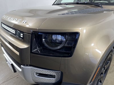 2021 Land Rover Defender 110 SE