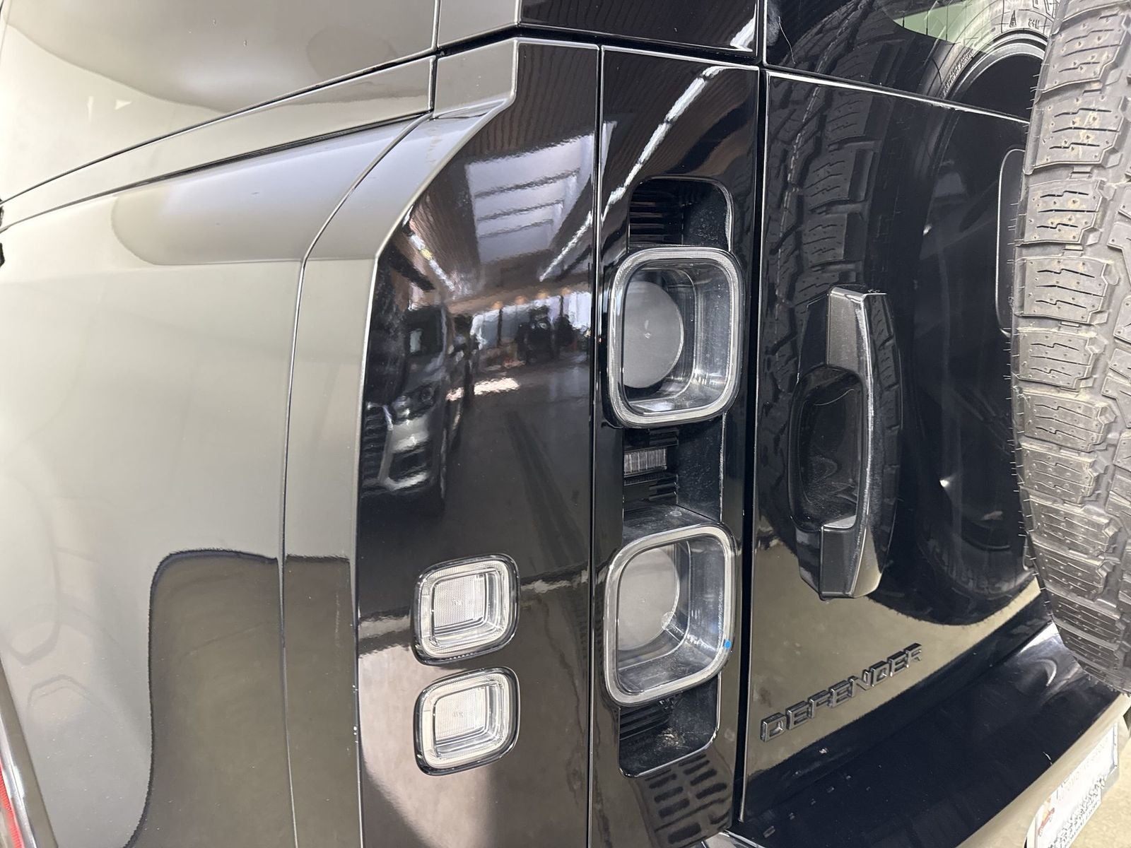 2022 Land Rover Defender 90 X