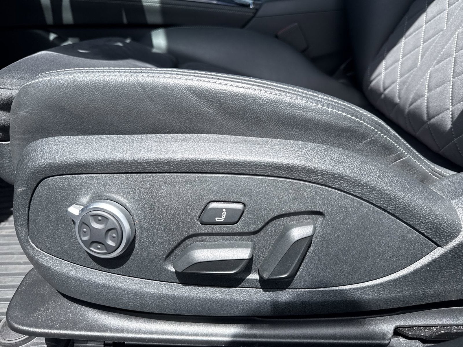 2023 Audi S4 Premium Plus