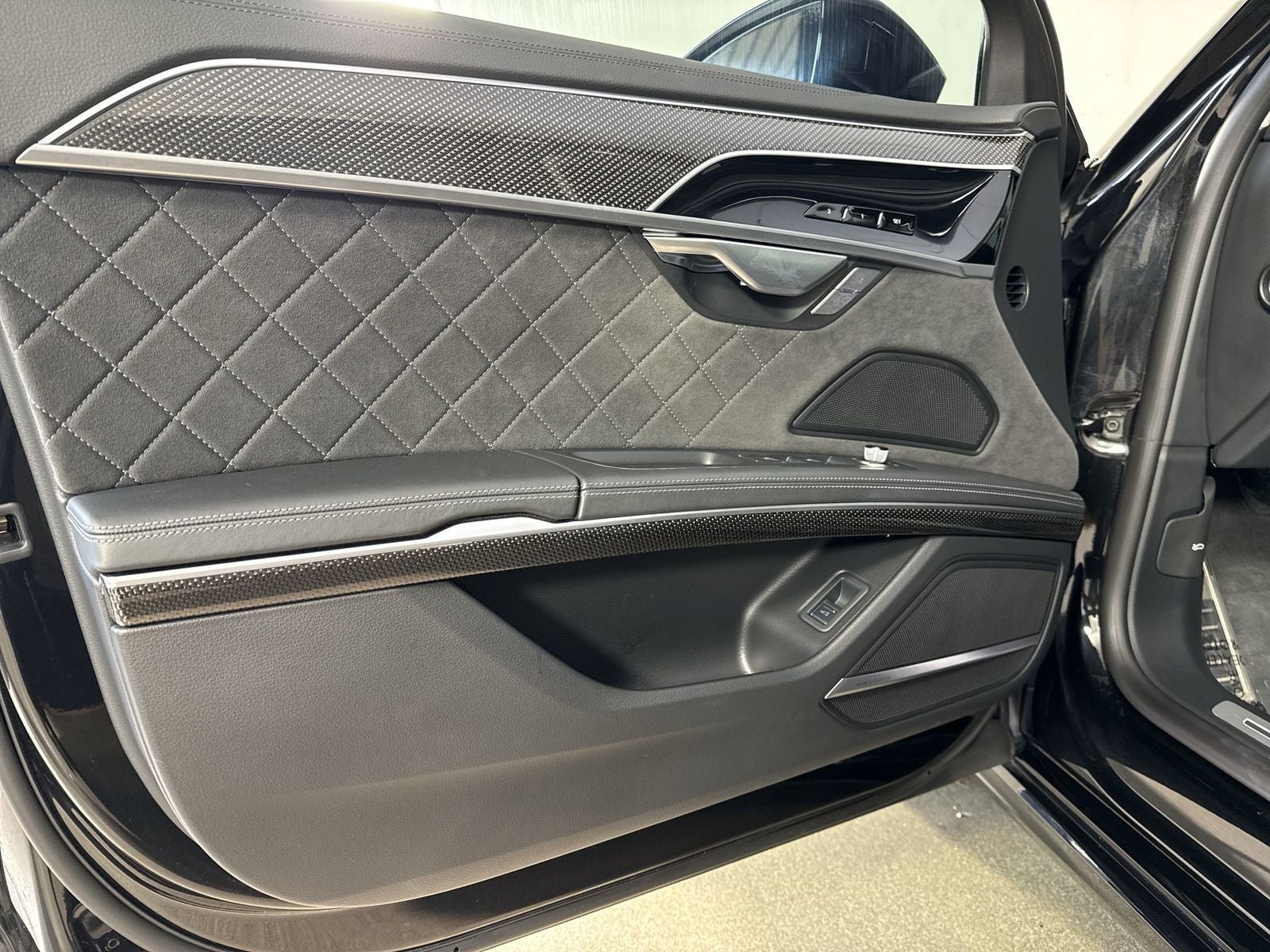 2023 Audi S8 4.0 TFSI