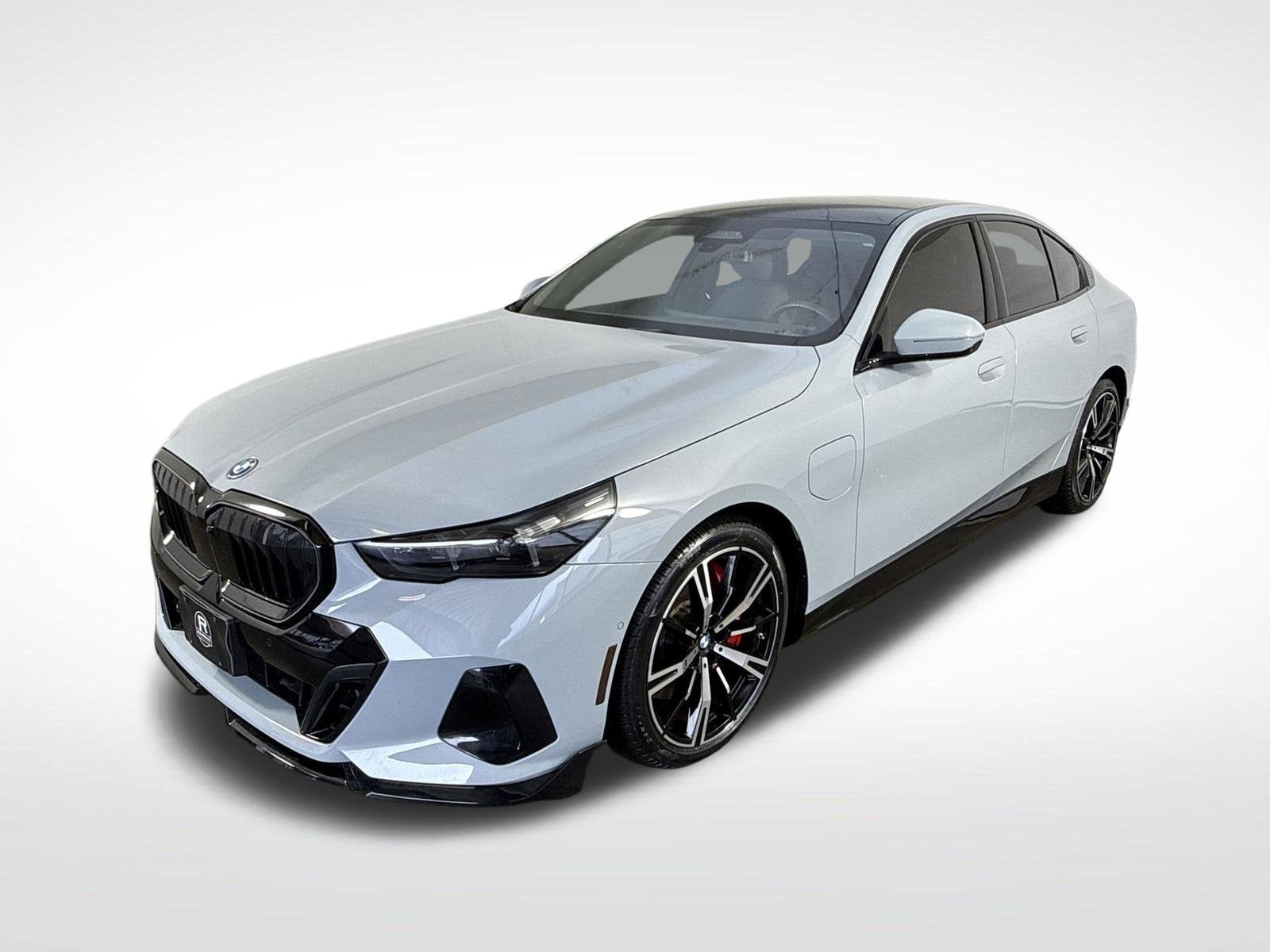 2026 BMW 5 Series 550e xDrive