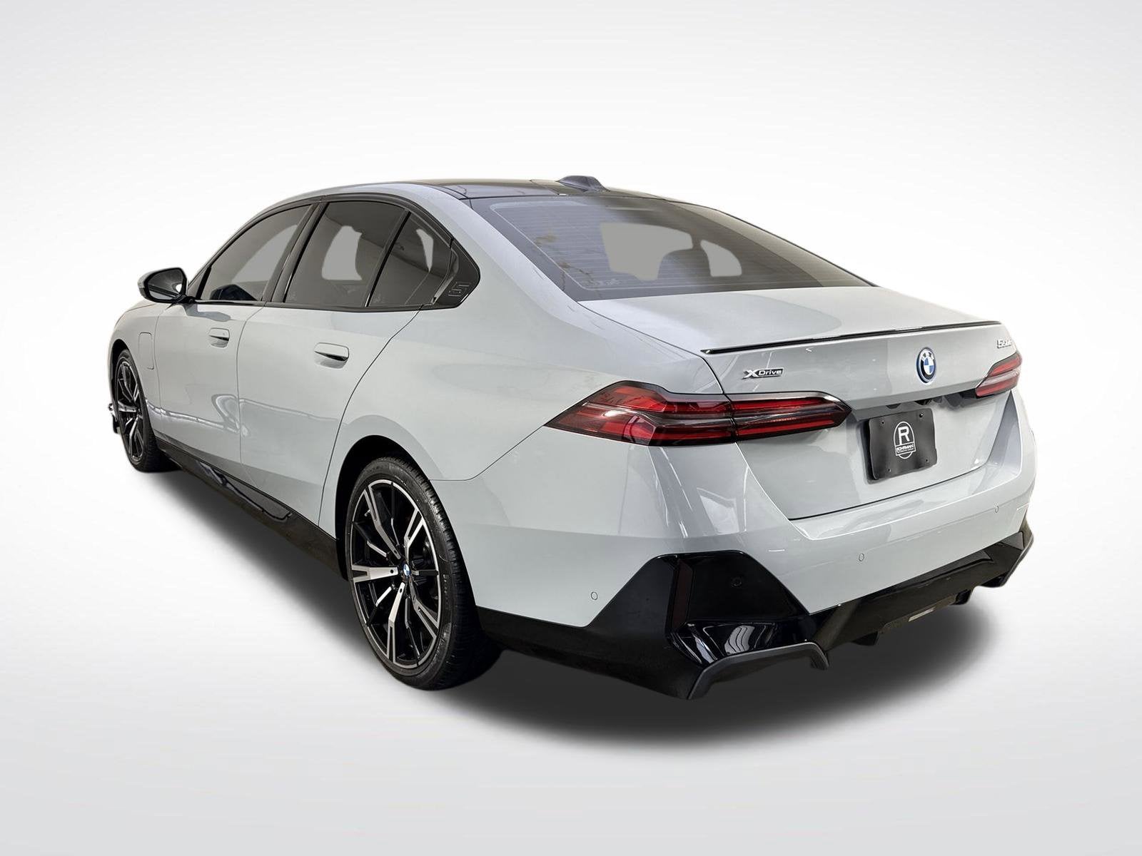 2026 BMW 5 Series 550e xDrive