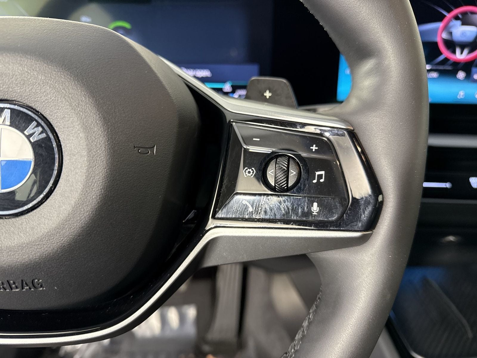 2025 BMW 5 Series 530i xDrive