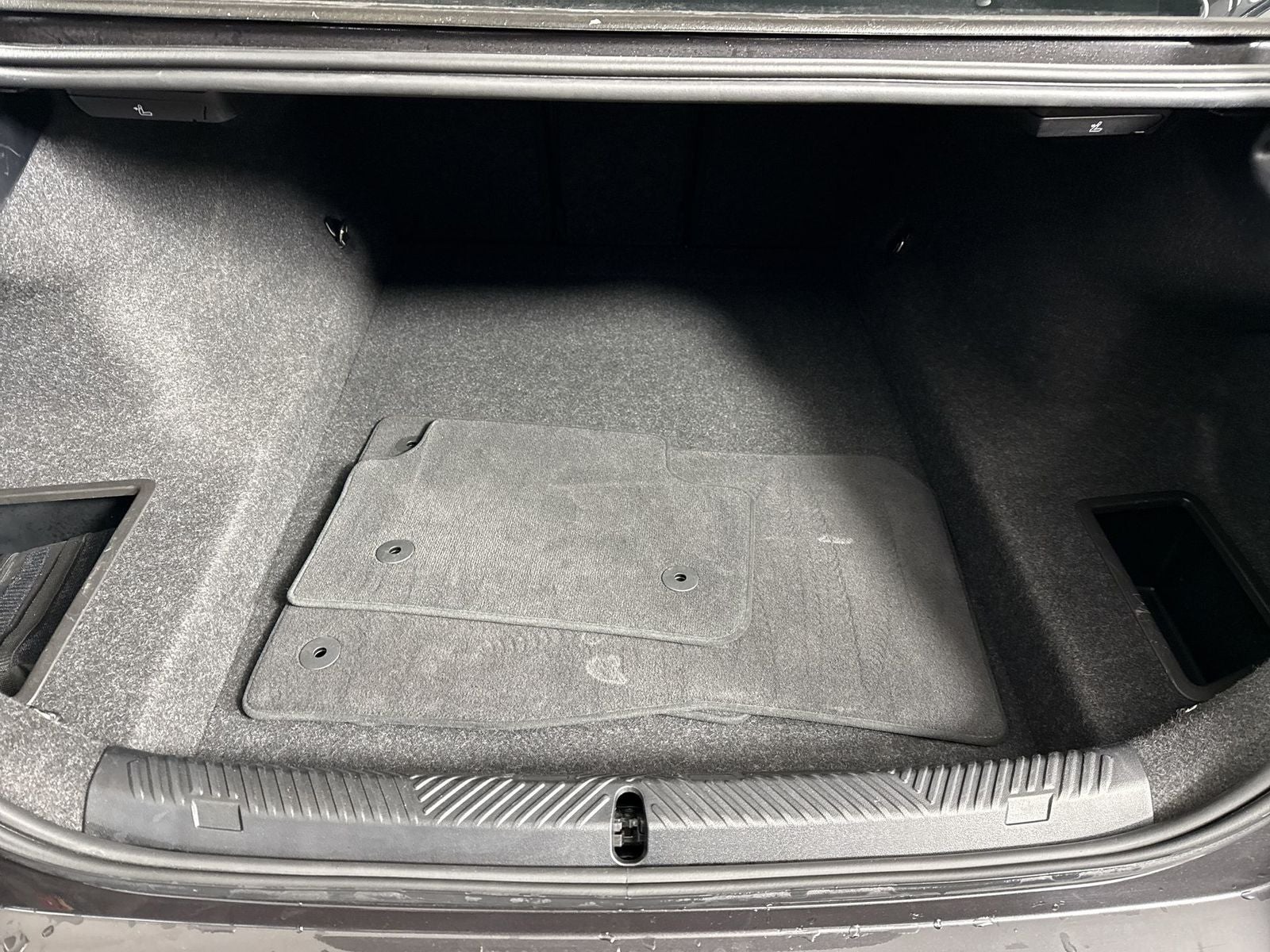 2025 BMW 5 Series 530i xDrive