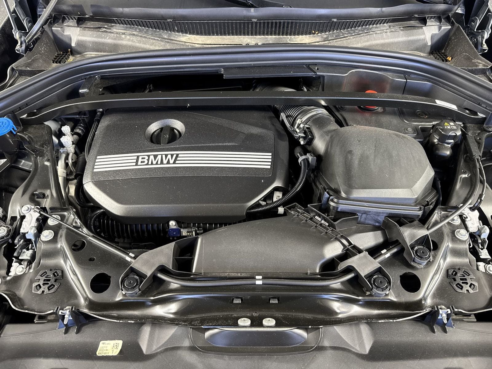 2025 BMW X2 xDrive28i