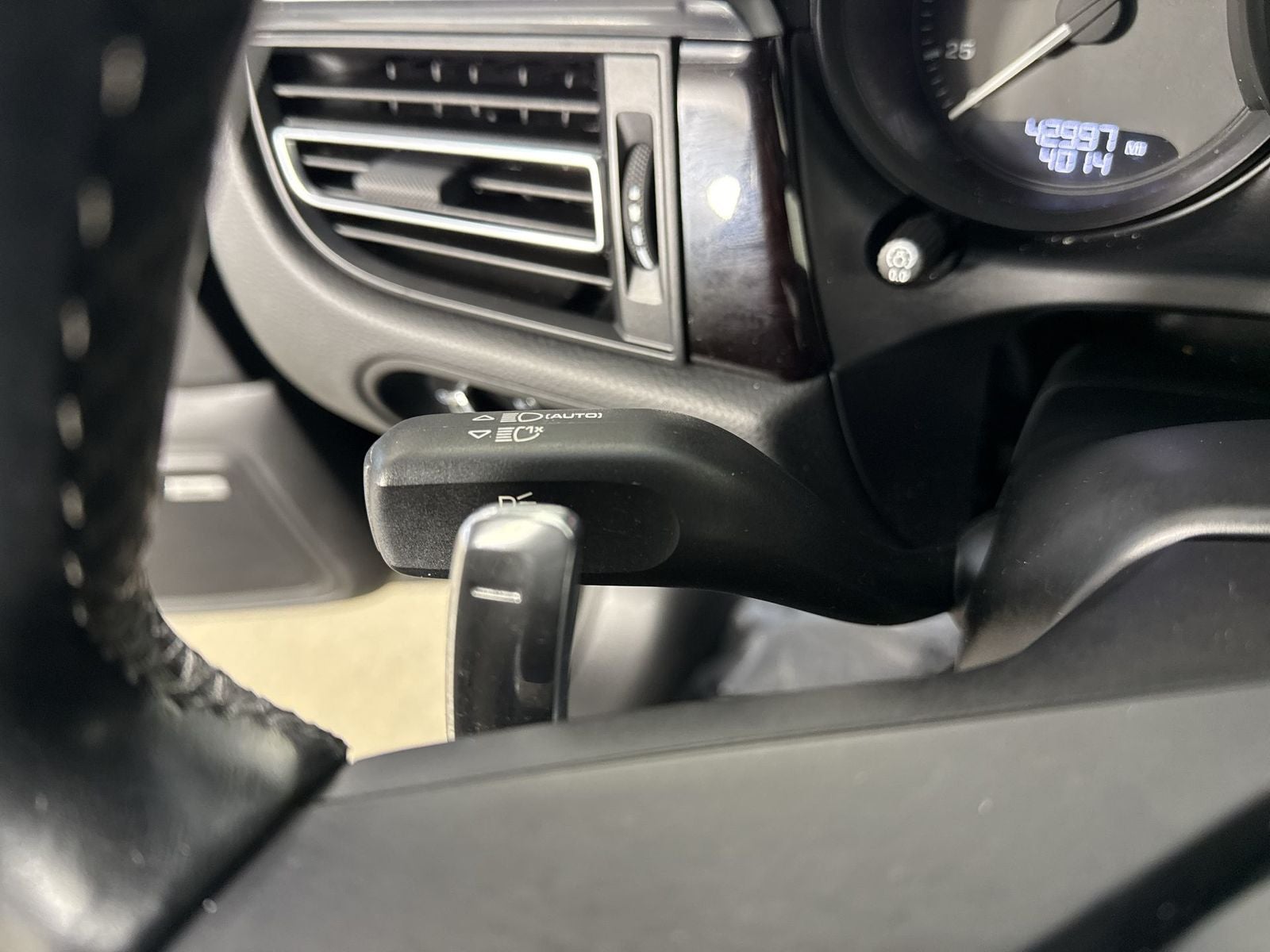 2022 Porsche Macan S