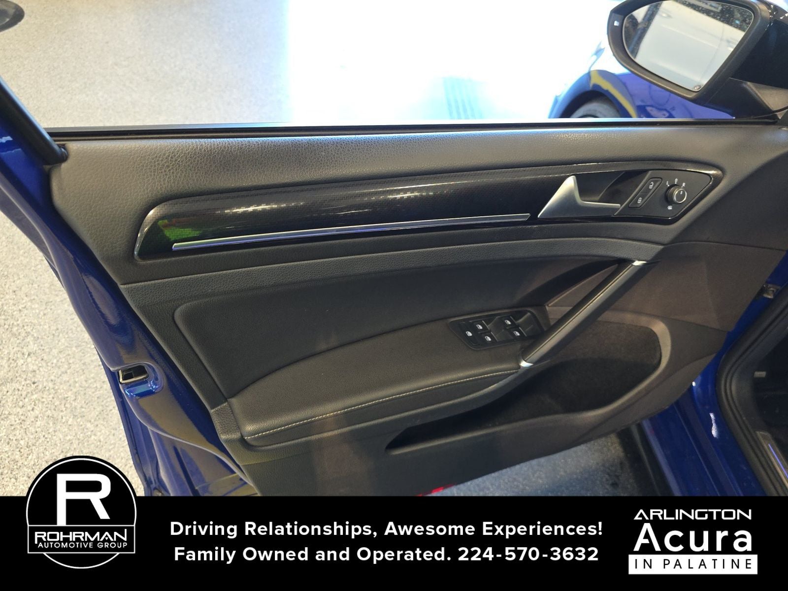 2019 Volkswagen Golf R 2.0T DSG w/DCC/Nav